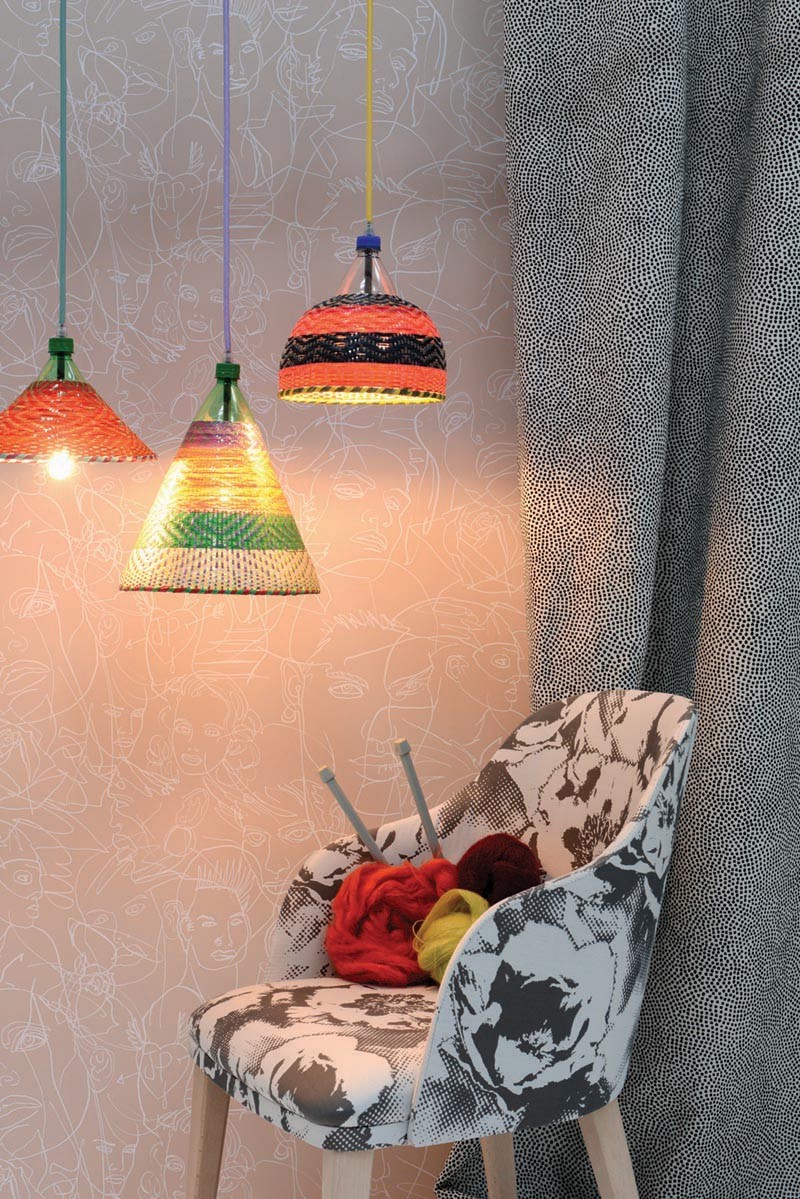 Fauteuil "Bridge Bolton", Perrouin. Lampe "Pet lamp", ACDO
