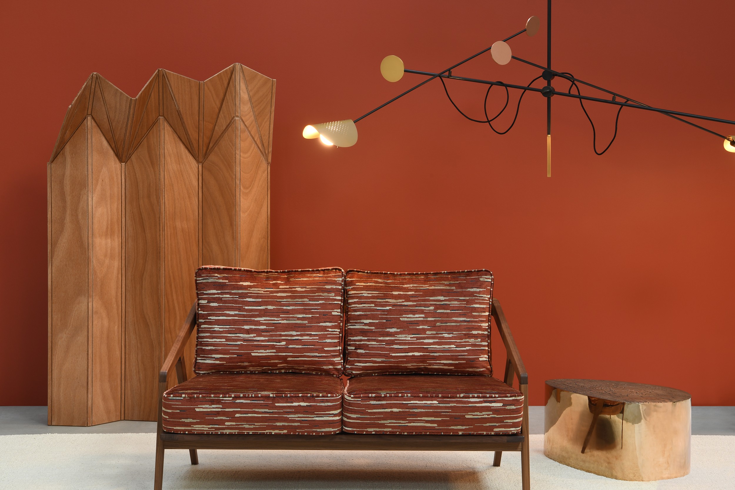 Sofa "Katakana", Dare Studio. Screen "Polyptique", Galerie Clément Cividino. Coffe Table "Albeo", Irene Maria Ganser