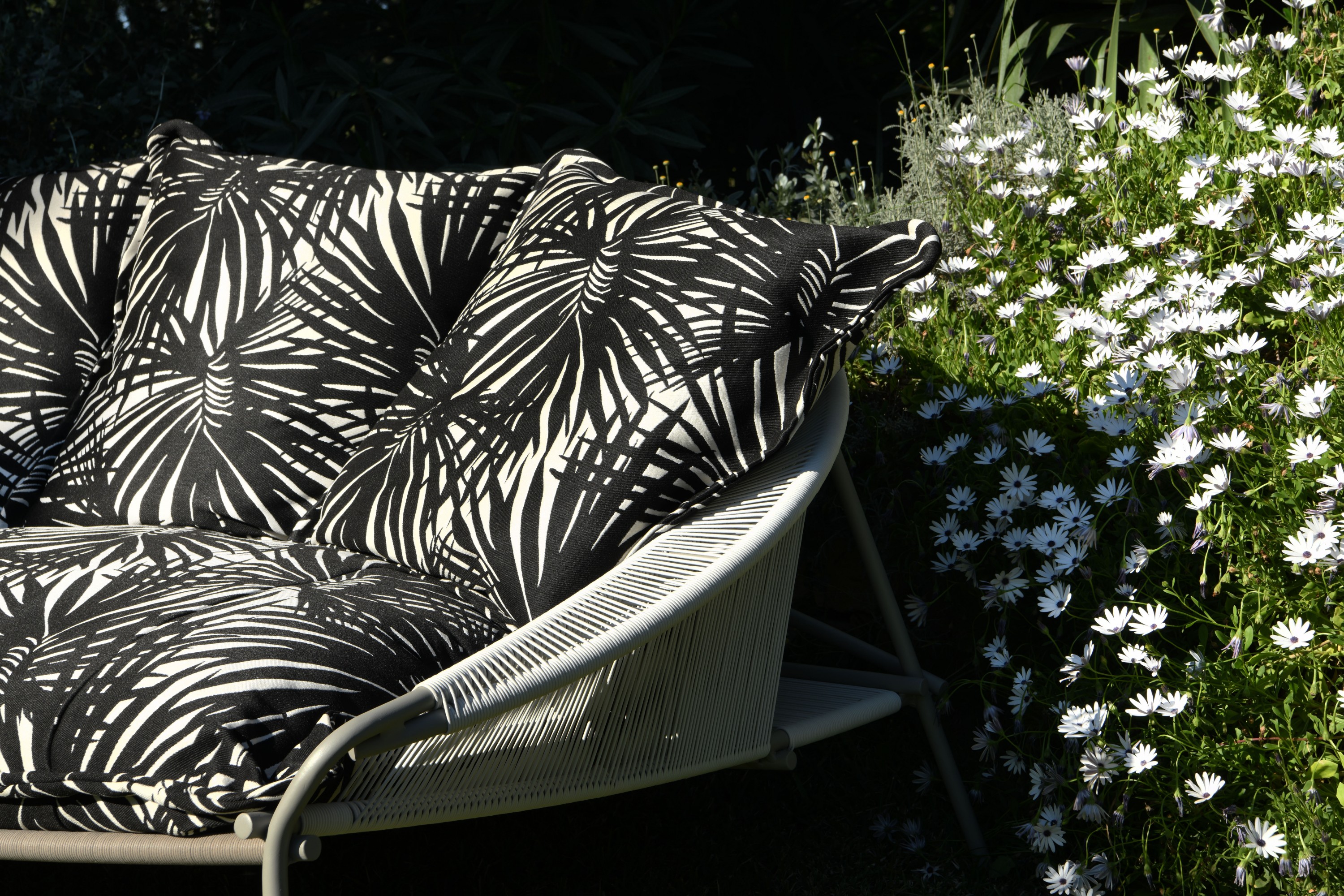 CANAPÉ Traveler, Roche Bobois, tissu , col. Noir Tiki