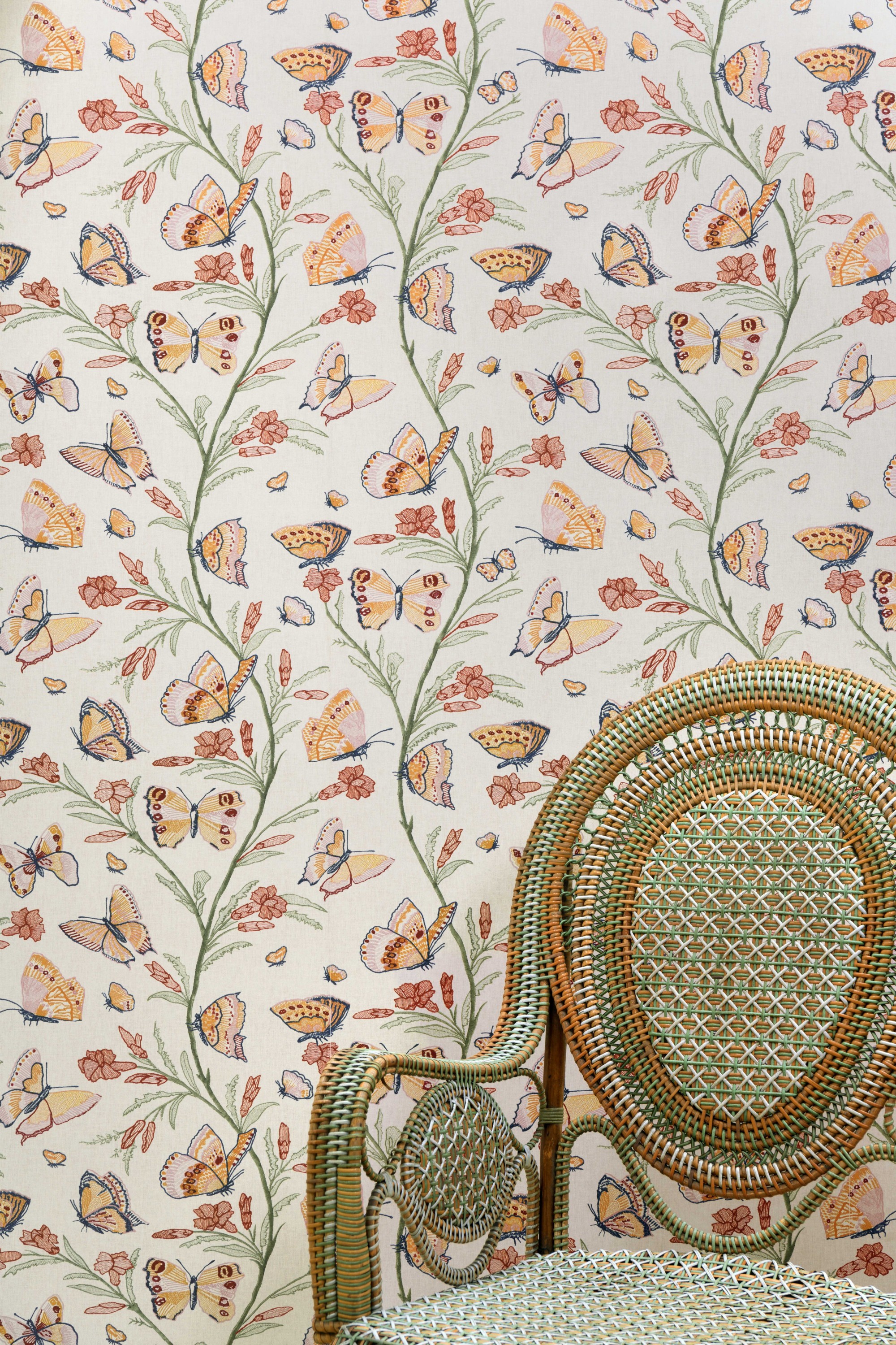 Papier peint  Symphonie 6492, col. Multico. Banquette Galerie Vauclair