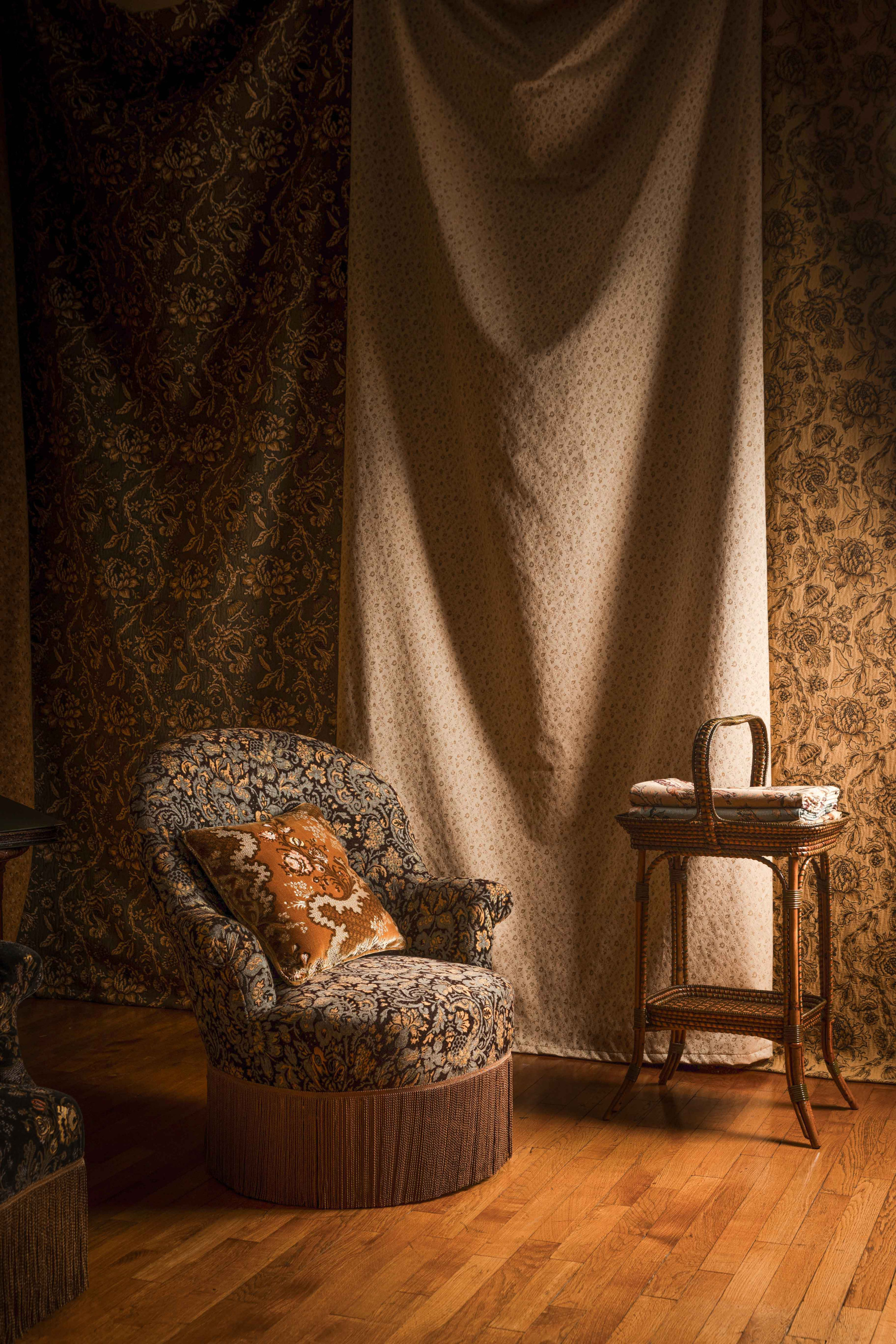 Scénographie : Edgar Jayet | Crédit photo : ArthurMinot | Partenaire mobilier : Galerie Vauclair